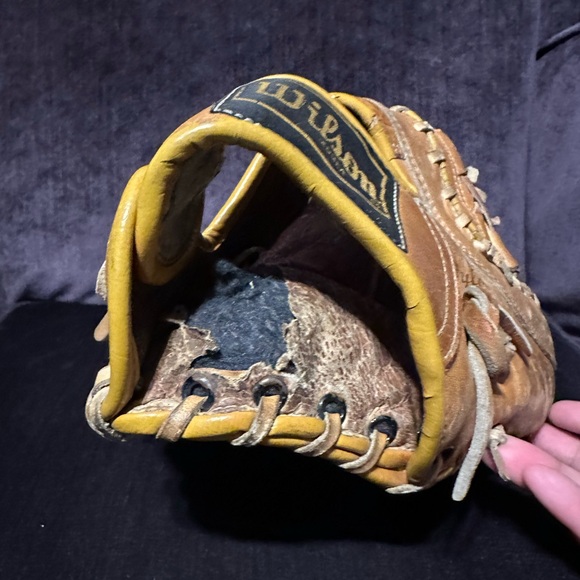 Wilson A2860 Big Scoop Baseball Glove / Mitt, RHT, George Scott - Picture 7 of 7